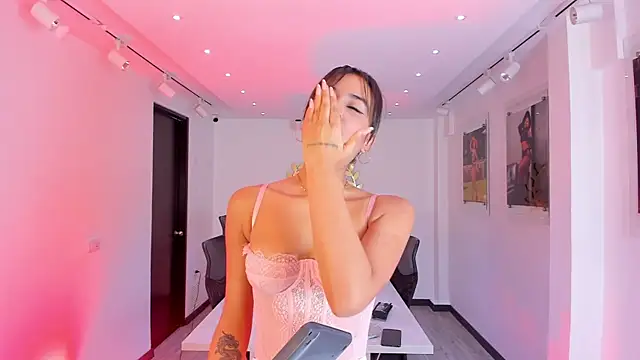 NairobiLee online show from 11.17.25