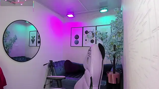 Tiara rr online show from 04.02.26