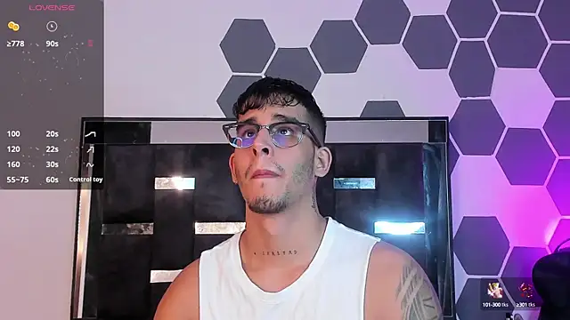 Snapshot of iamcamiloo_ chatting on 02.07.25 iamcamiloo online show from 02.07.25