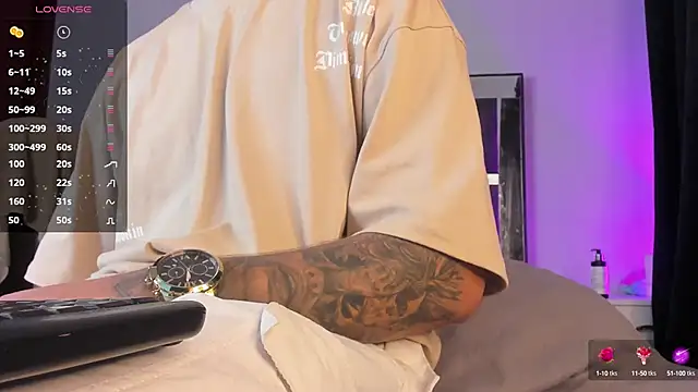 Snapshot of iamcamiloo_ chatting on 03.01.25 iamcamiloo online show from 03.01.25