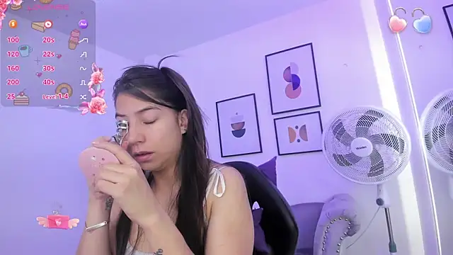 Ema louis  online show from 01.28.25