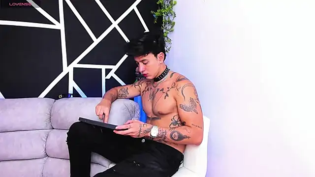 JUSTIN FULLER1 online show from 02.24.25