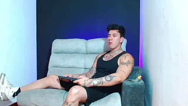 Snapshot of JUSTIN_FULLER1 chatting on 02.02.26 JUSTIN FULLER1 online show from 02.02.26