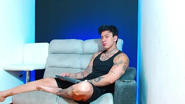 Snapshot of JUSTIN_FULLER1 chatting on 02.14.26 JUSTIN FULLER1 online show from 02.14.26