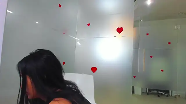 Queenrafaella online show from 05.15.26