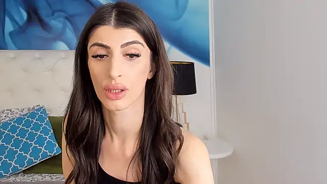 SkinnyDolly online show from 02.15.25