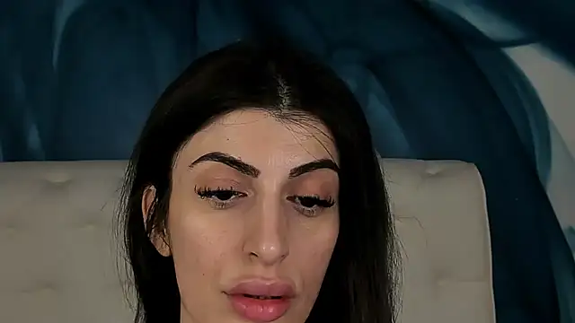 SkinnyDolly online show from 12.14.25