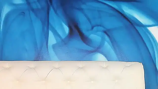 SkinnyDolly online show from 04.07.26