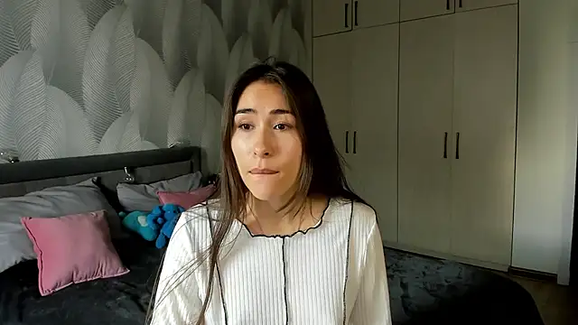 Bambiii bby online show from 09.18.25