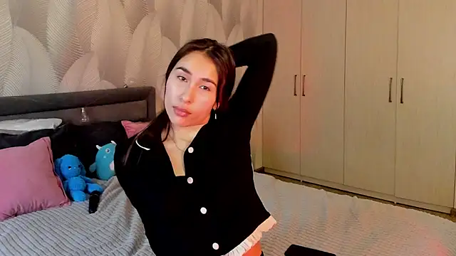 Bambiii bby online show from 11.19.25