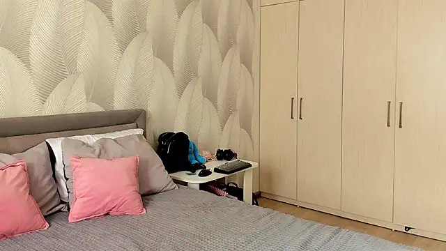 Bambiii bby online show from 04.13.26