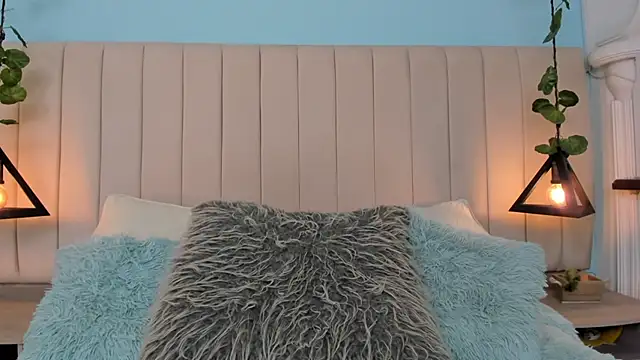 JulianaWaldo online show from 03.06.25