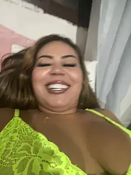 Snapshot of lariic chatting on 01.16.25 lariic online show from 01.16.25