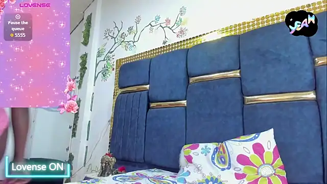 skaysanchez1 online show from 10.21.25