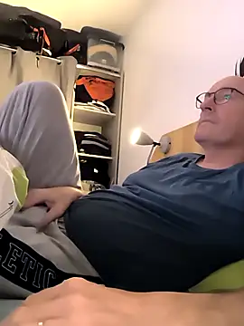 bogland33 online show from 10.22.25