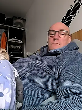 bogland33 online show from 12.14.25