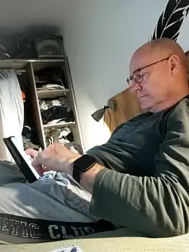 bogland33 online show from 04.06.26