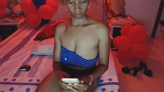 Snapshot of SashaBrianna99 chatting on 02.28.25 SashaBrianna99 online show from 02.28.25