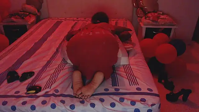 Snapshot of SashaBrianna99 chatting on 03.02.25 SashaBrianna99 online show from 03.02.25