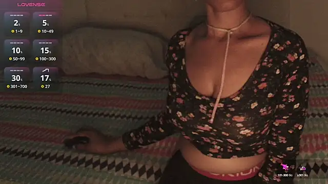 Snapshot of SashaBrianna99 chatting on 09.18.25 SashaBrianna99 online show from 09.18.25