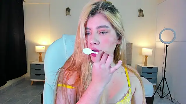 ARITOO  online show from 12.14.24