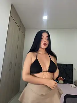 Snapshot of AuroraFiore chatting on 06.19.26 AuroraFiore online show from 06.19.26