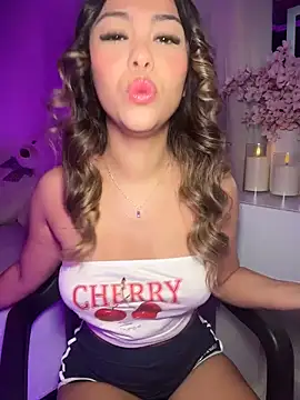 Snapshot of tuckersabrina chatting on 02.18.26 tuckersabrina online show from 02.18.26