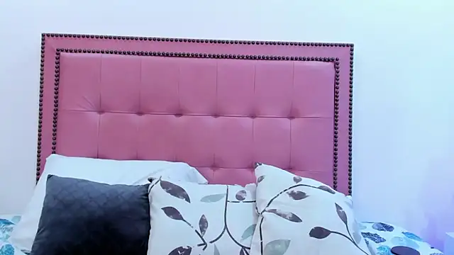 CarolinaGlamour online show from 02.05.25