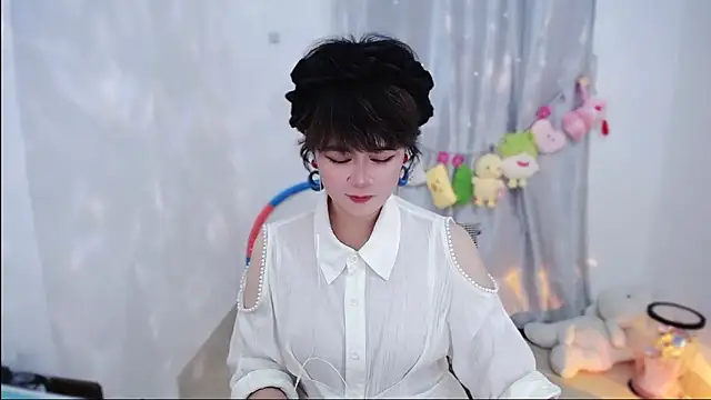 Fan ting online show from 10.26.25