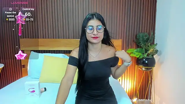 evelin leroy online show from 02.17.25