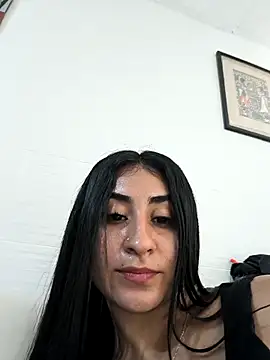 Snapshot of evelin_leroy chatting on 02.21.26 evelin leroy online show from 02.21.26