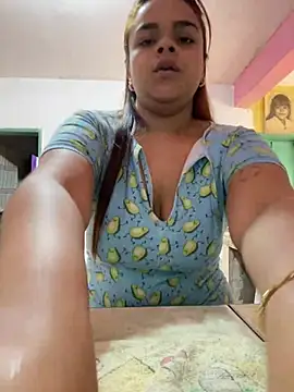 Snapshot of Evabigass chatting on 03.18.25 Evabigass online show from 03.18.25