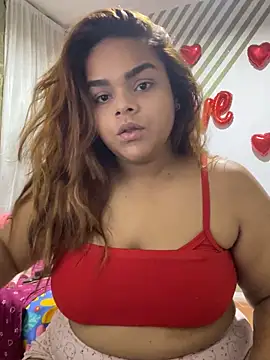 Snapshot of Evabigass chatting on 12.04.25 Evabigass online show from 12.04.25