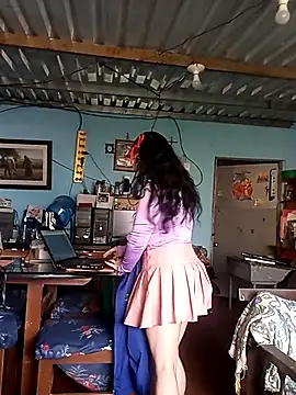 Elvishcassie  online show from 10.16.25