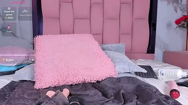 Jeen Taylor online show from 03.12.25