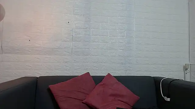 Layla 707 online show from 02.16.25