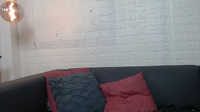 Layla 707 online show from 02.17.25