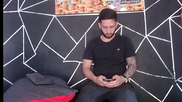 Snapshot of maxXximo777 chatting on 12.03.24 maxXximo777 online show from 12.03.24