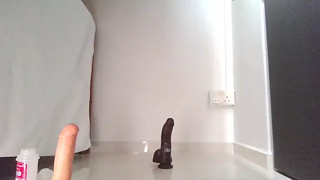 Reneta Rebekka Lopez online show from 02.02.25