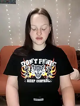 Snapshot of Aria__Dark chatting on 12.10.24 Aria Dark online show from 12.10.24