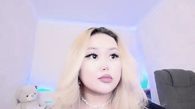 amelia sunlight online show from 01.15.25