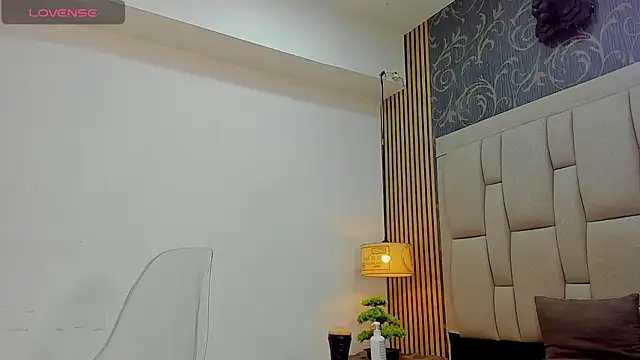 Snapshot of chimi88 chatting on 03.08.25 chimi88 online show from 03.08.25