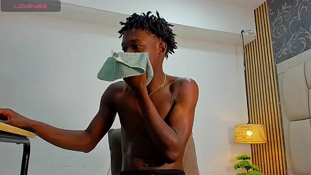 Snapshot of chimi88 chatting on 03.11.25 chimi88 online show from 03.11.25