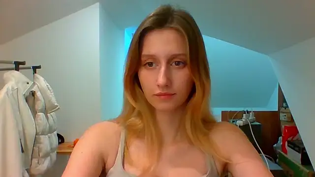 LUNA delight online show from 12.20.24