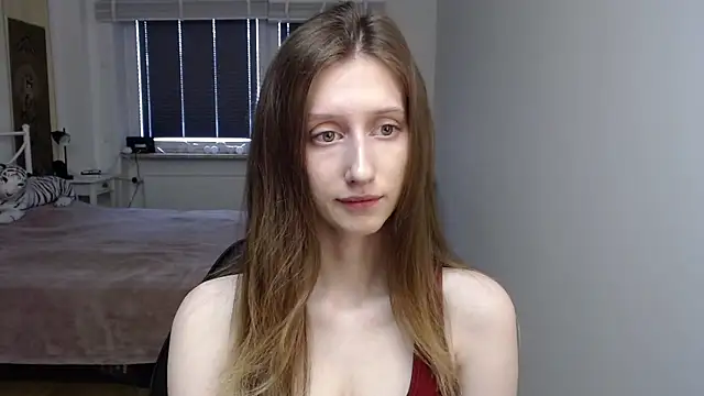 LUNA delight online show from 04.17.26