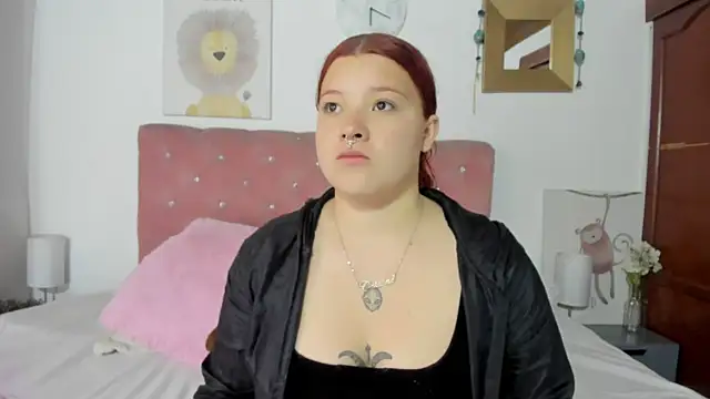 Snapshot of CelessteRedds chatting on 03.11.25 CelessteRedds online show from 03.11.25