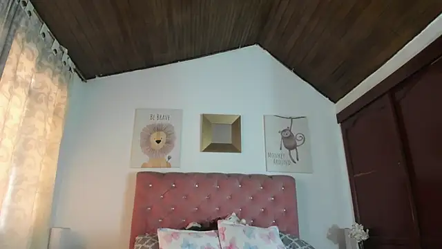 Snapshot of CelessteRedds chatting on 10.27.25 CelessteRedds online show from 10.27.25