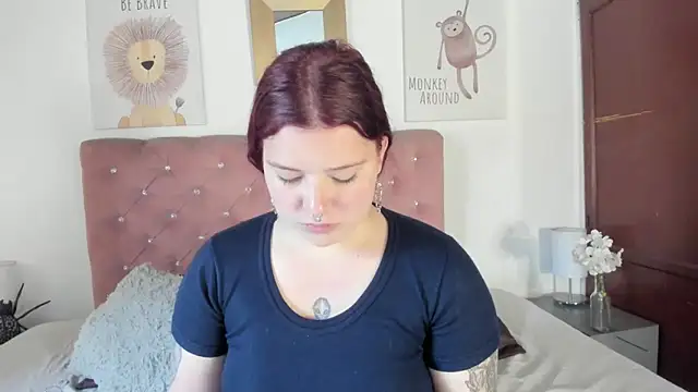 Snapshot of CelessteRedds chatting on 11.19.25 CelessteRedds online show from 11.19.25