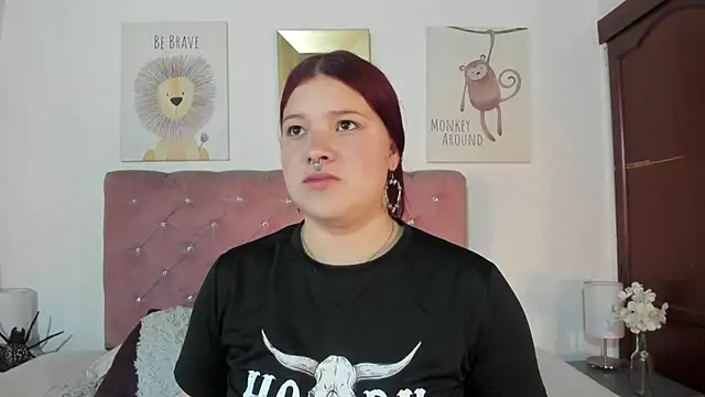 Snapshot of CelessteRedds chatting on 11.21.25 CelessteRedds online show from 11.21.25