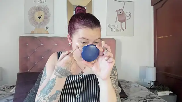 Snapshot of CelessteRedds chatting on 12.01.25 CelessteRedds online show from 12.01.25